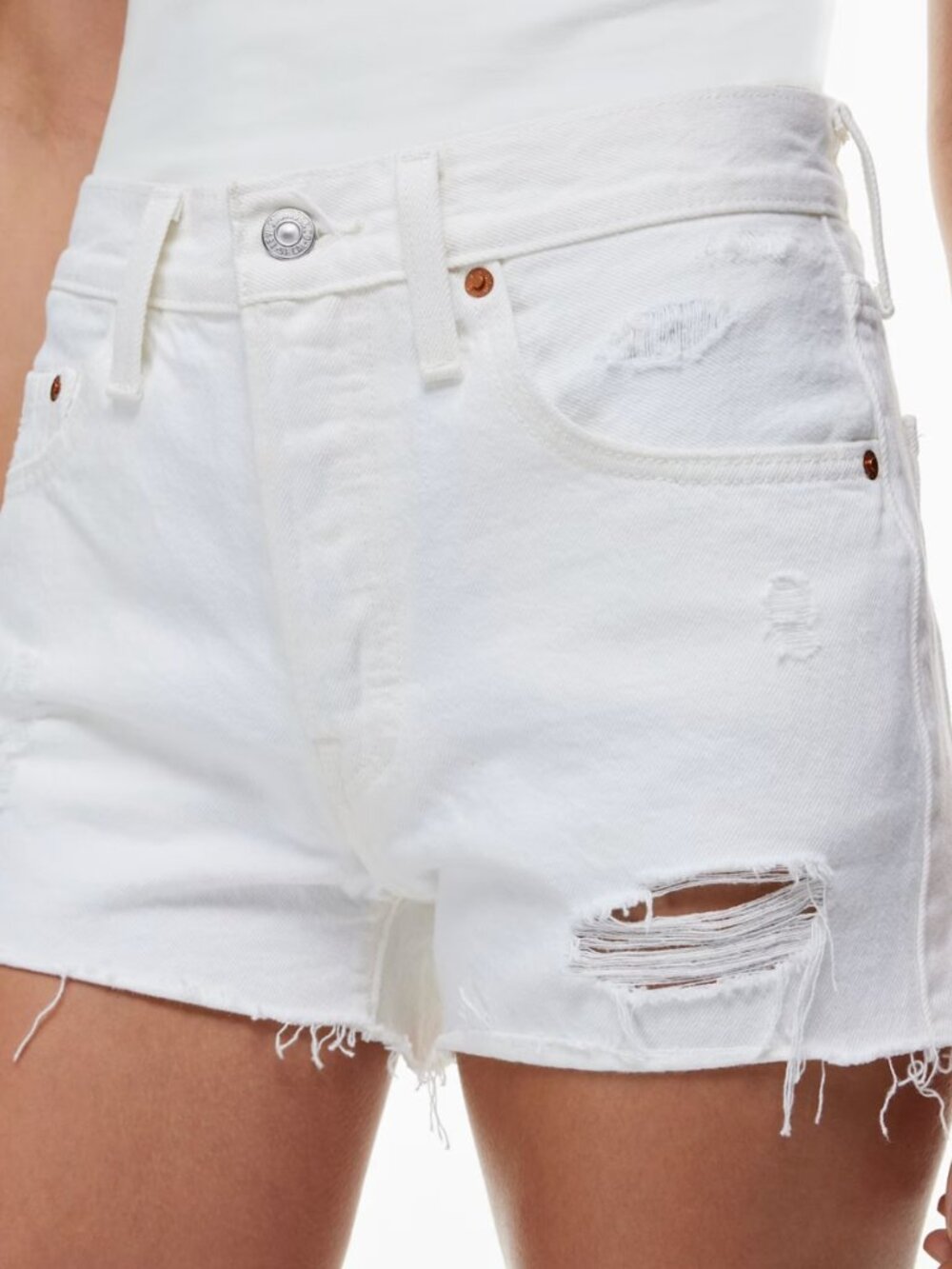 Levi's 501 Curve Shorts (white) — Size 29